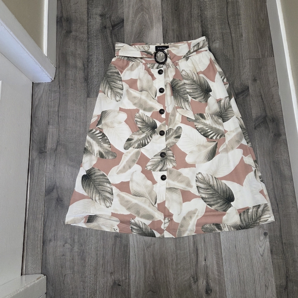 Le Château Rayon Blend Leaf Print Skirt | High-Waist Button Front Belted A-Line - Picture 2 of 7